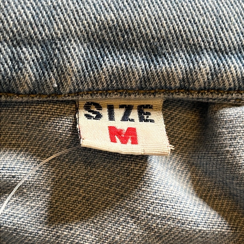 Jean Jacket Distressed - Picture 15 of 16